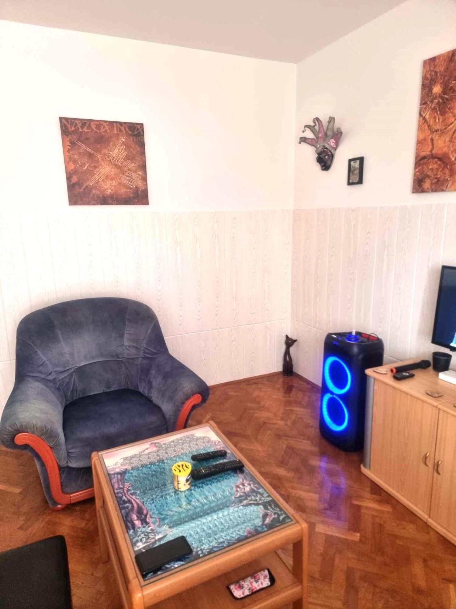 Apartman Din-Pula Exterior foto