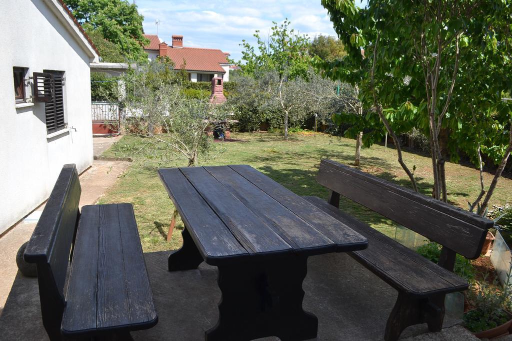 Apartman Din-Pula Exterior foto