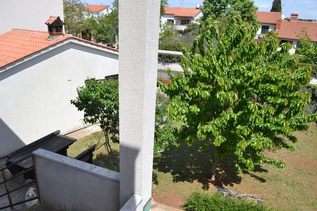Apartman Din-Pula Exterior foto